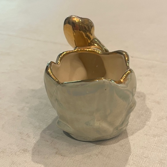 Sold Vintage Gold Frog with lusterware small Planter/ jewelry dish. GUC! - Picture 4 of 8